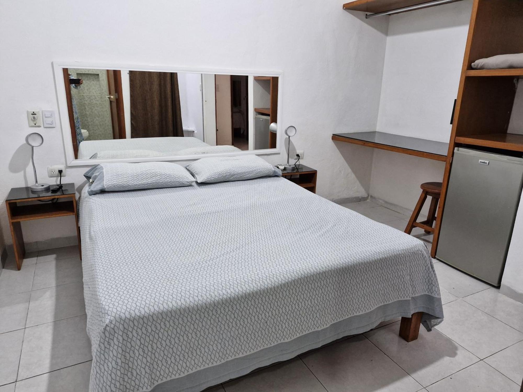 Las Margaritas Casa De Huespedes Apartment Cancun Ngoại thất bức ảnh